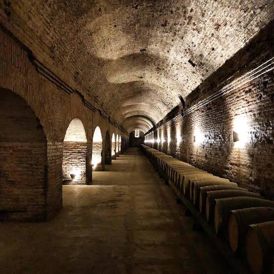 Santiago Through Time & Wine 2 pax